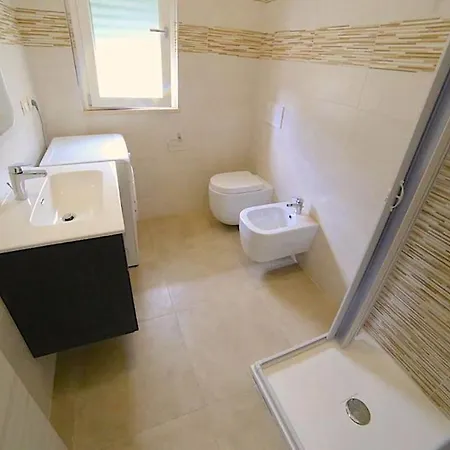 Elite アパート *